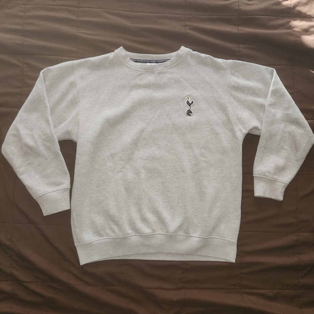 Mens Unisex Gray Tottenham Hotspur sweatshirt. Medium. Grey Crewneck Embroidered
